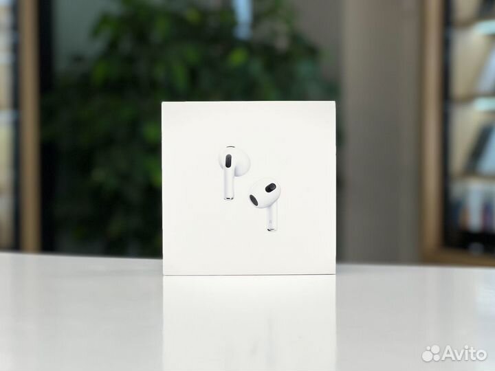 Наушники Apple AirPods 3 Lighting Charging Case