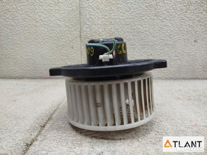 Мотор печки задний mazda biante