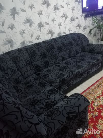 Большой угловой диван раскладной