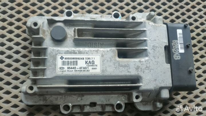 Эбу АКПП Kia Quoris 2015 год выпуска 954404FAG1