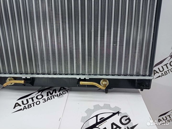 Радиатор охлаждения Mitsubishi Outlander I АКПП