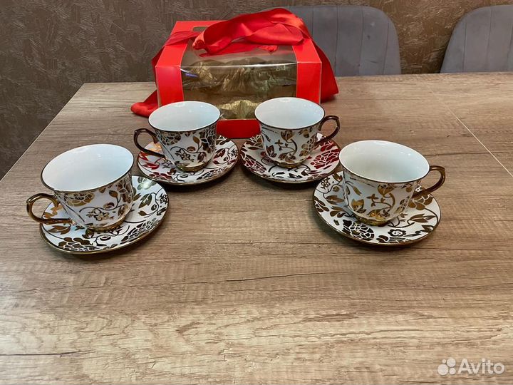 Чайный сервиз на 4 персоны в подарочной упаковке