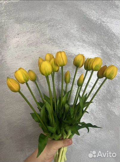 Искусственные тюльпаны