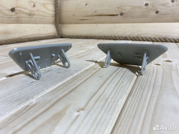 Крышка омывателя фар BMW 5 F10, F11 комплект