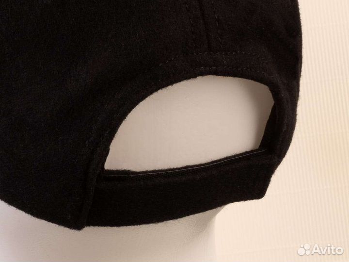 Зимняя бейсболка