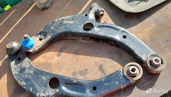 Рычаг передней mazda премаси 1