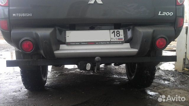 Фаркоп (новый) на Mitsubishi L-200 с 06