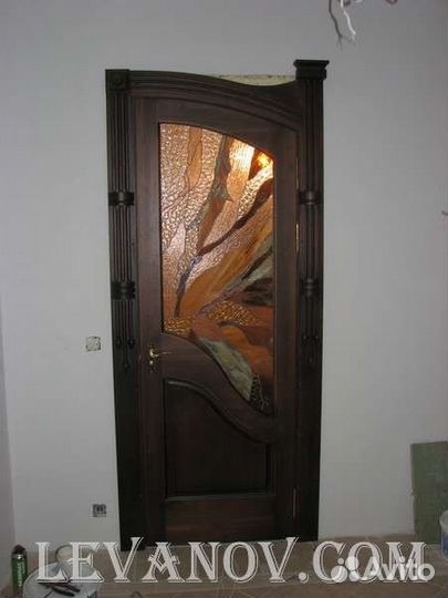 Двери из массива