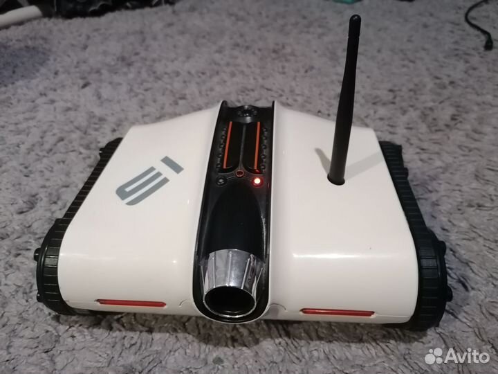 Робот-шпион танк Brookstone