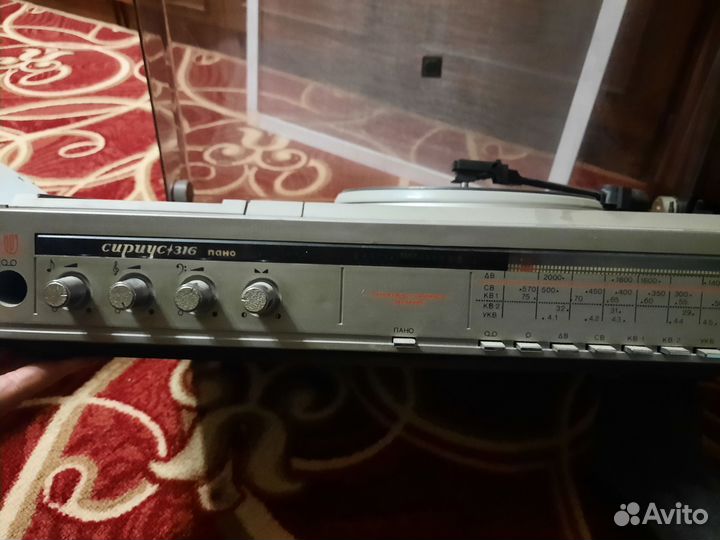 Проигрыватель винила СССР