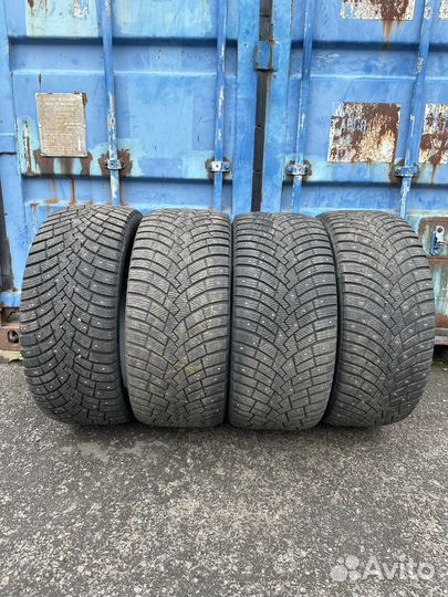 Pirelli Scorpion Ice Zero 2 285/45 R21 и 315/40 R21 115H