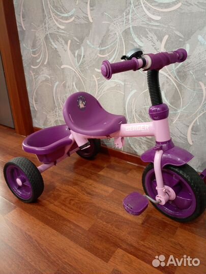 Велосипед с родительской ручкой