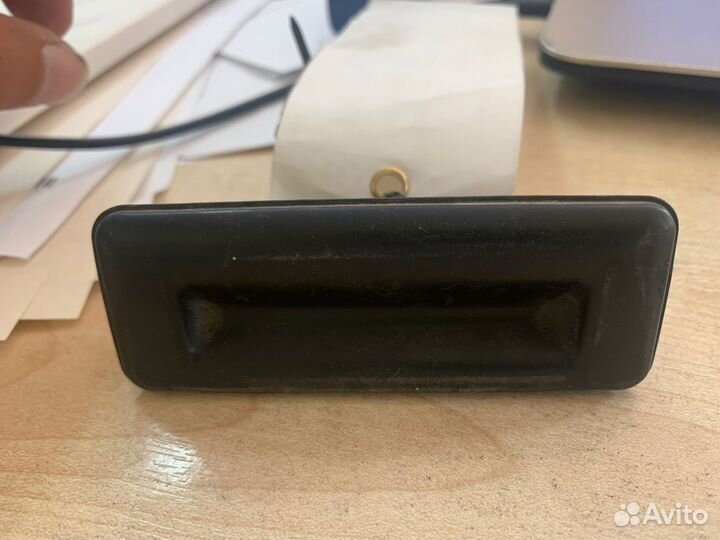 Кнопка открывания багажника skoda fabia (2007) /Ye