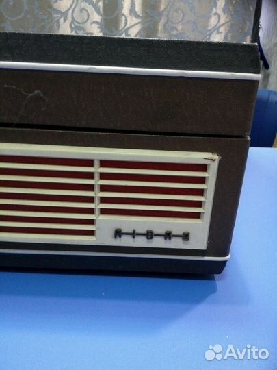 Магнитофон