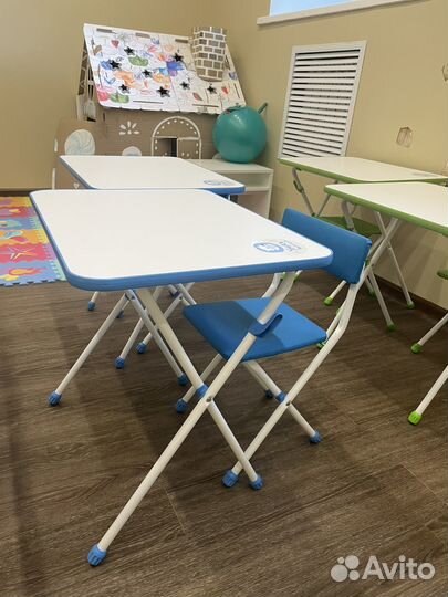 Детская парта со стулом
