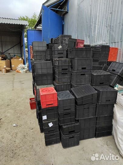 Пластиковые ящики для хранения бу