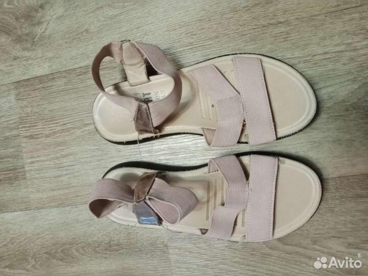Сандалии
