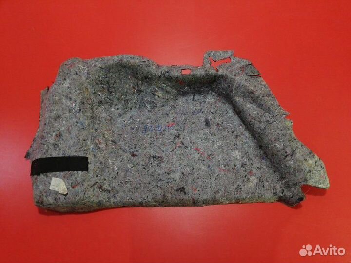 Обшивка багажника правая Ford Focus CB4 shda 2008