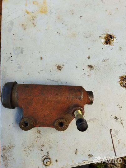 Цилиндр сцепления рабочий Газ 24 СССР новый
