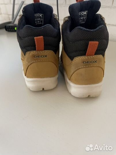 Полуботинки Geox 23