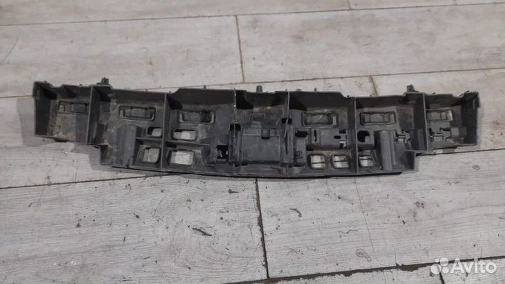 Кронштейн бампера задний Renault Megane 3 С 2008