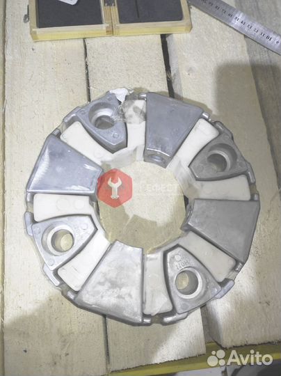 Муфта демпферная Case CX370B KSJ12610