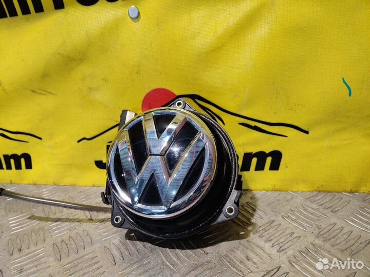 Камера заднего вида Volkswagen Passat Variant B8