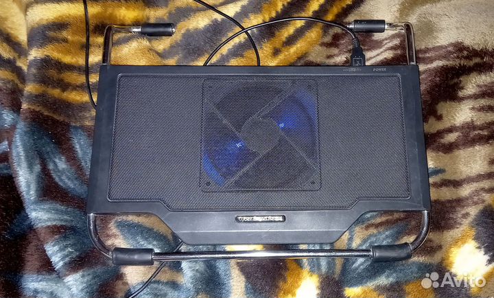 Подставка с охлаждением для ноутбука