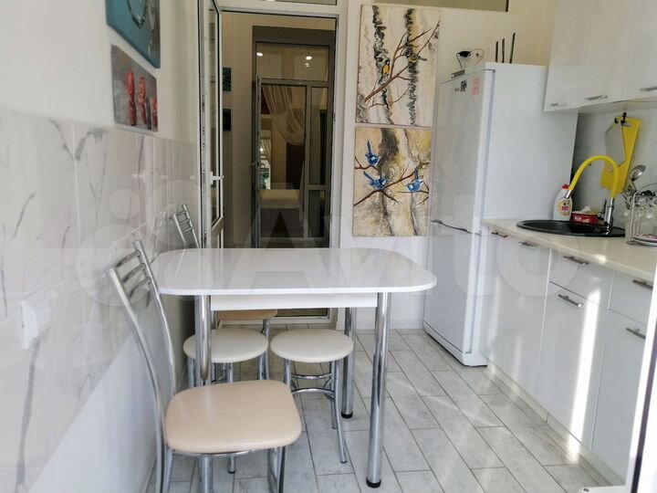 4-к. квартира, 62 м², 1/2 эт.