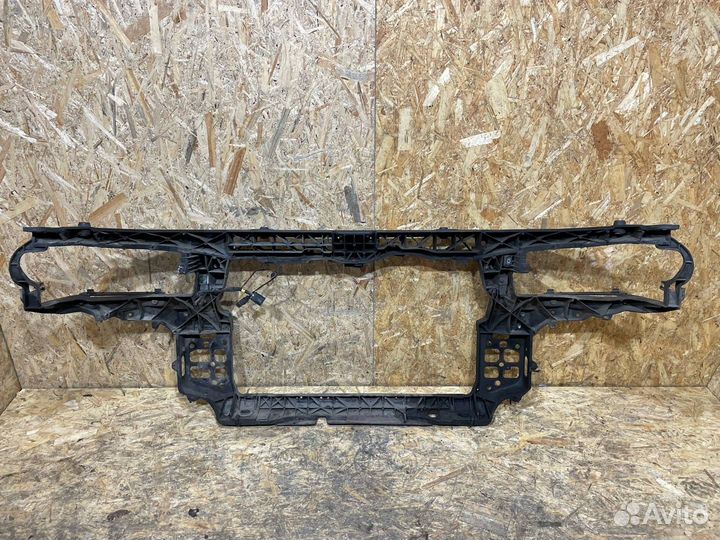 Передняя панель (телевизор) Hyundai Santa Fe