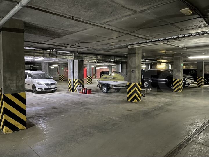 Машиноместо, 18 м²