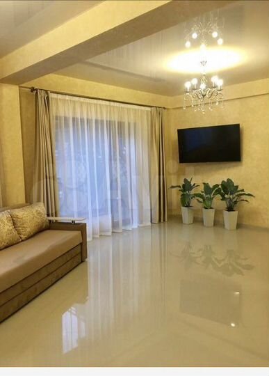 Дом 400 м² на участке 9 сот.