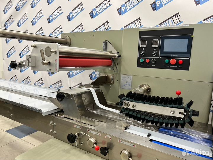 Горизонтальный упаковщик 600(флоупак) с верхней п