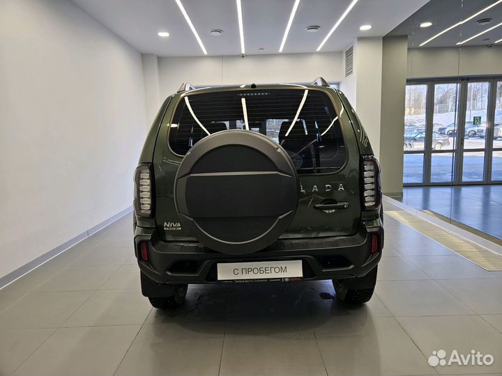 ВАЗ Niva Travel 1.7 МТ, 2022, 25 680 км