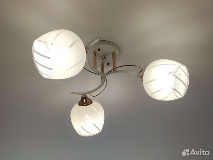 Люстра потолочная бу