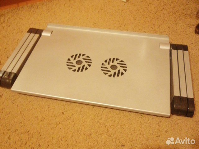 Столик для ноутбука