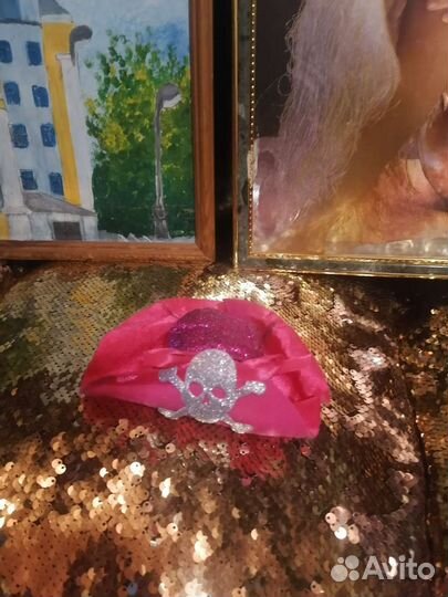 Шляпка в стиле пиратка