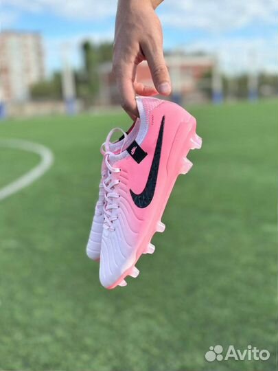 Бутсы Nike Tiempo Legend X pink and white