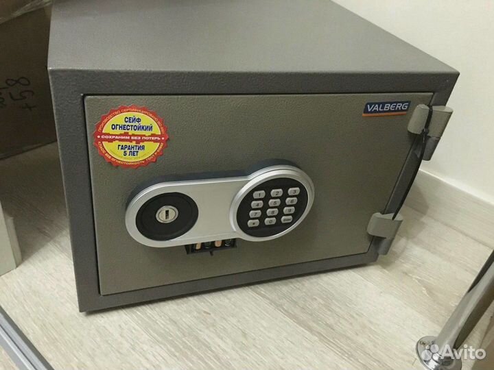 Сейф Valberg FRS-32 EL