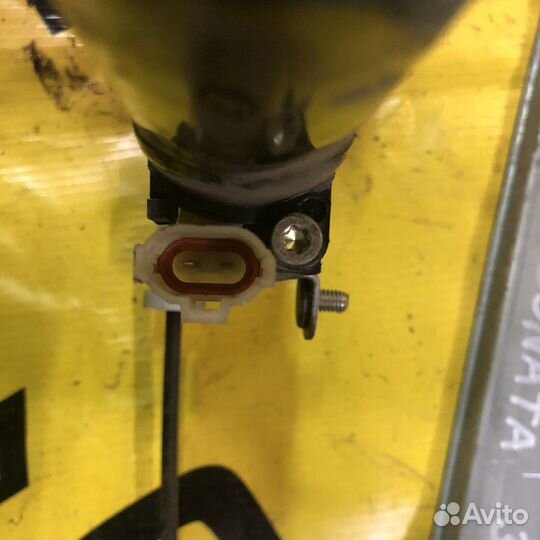 Стеклоподъемник задний левый Hyundai Sonata