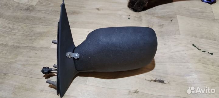 Продам зеркала на шевроле ниву на запчасти