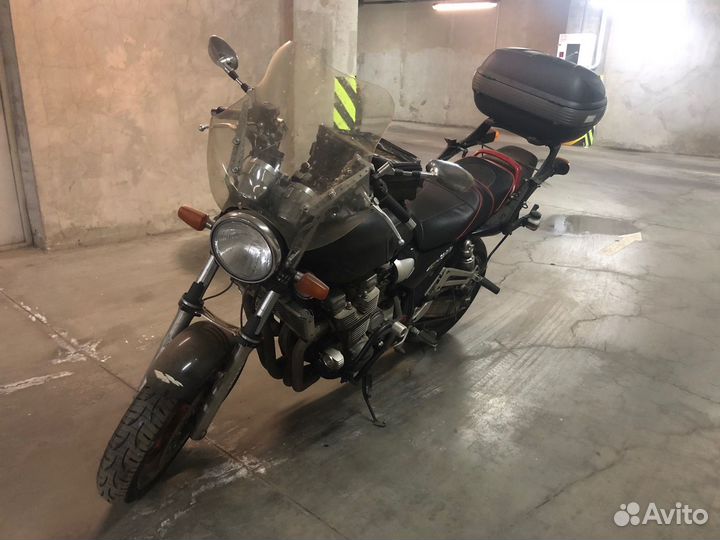 Yamaha XJR 1300