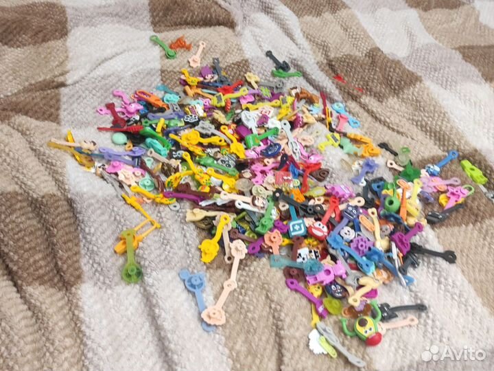 Игрушки из разных акций (скрепыши и прочие)