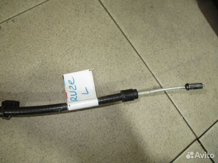 Трос стояночного тормоза Chevrolet Cruze (J300)