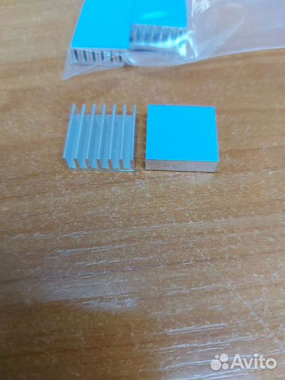 Радиатор самоклеюший