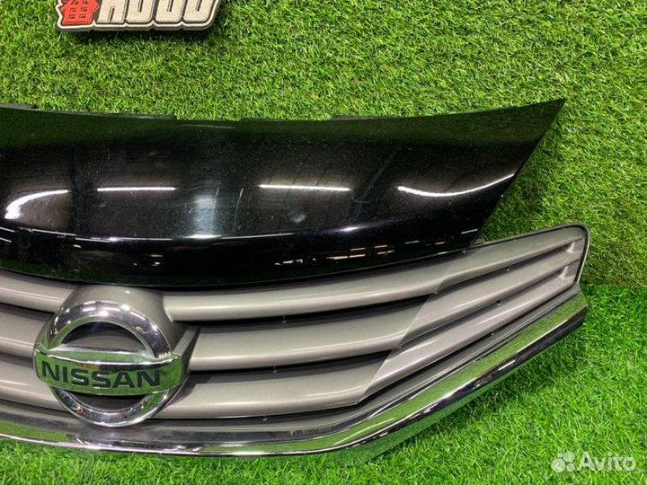 Решетка радиатора Nissan Note NE12