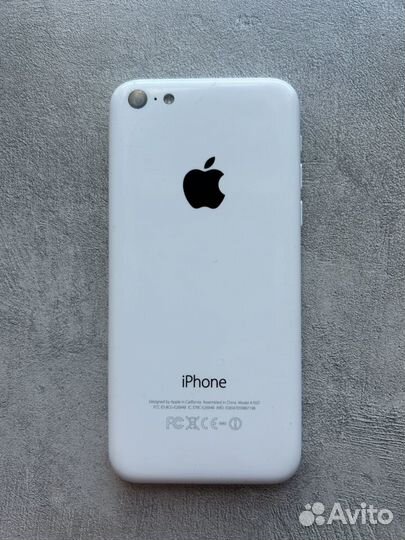 iPhone 5C, 8 ГБ