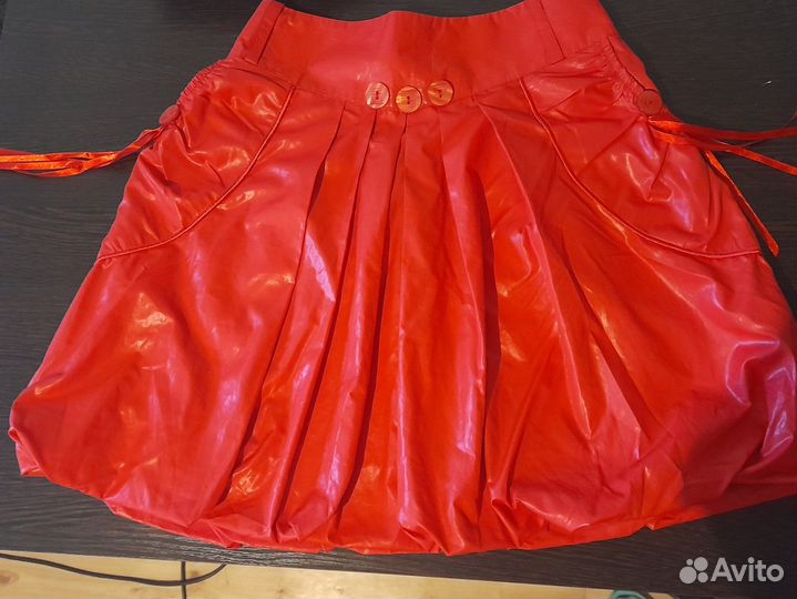 Юбка красная