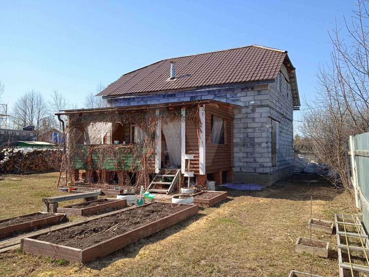 Дом 122 м² на участке 5 сот.