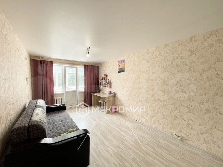 2-к. квартира, 43 м², 3/5 эт.